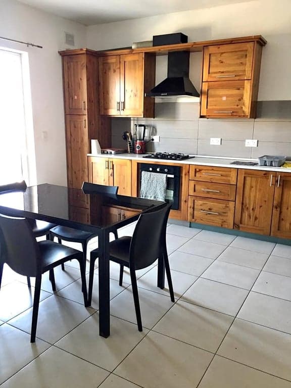 Private Room in Msida - 3