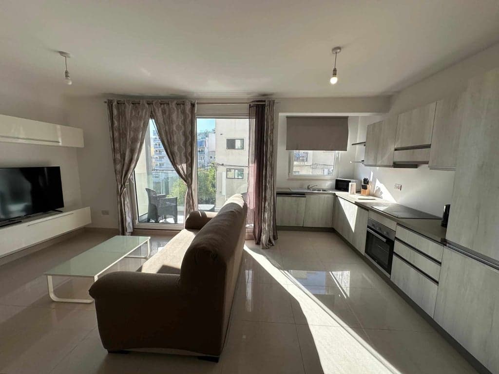 Private Room in St. Julian's