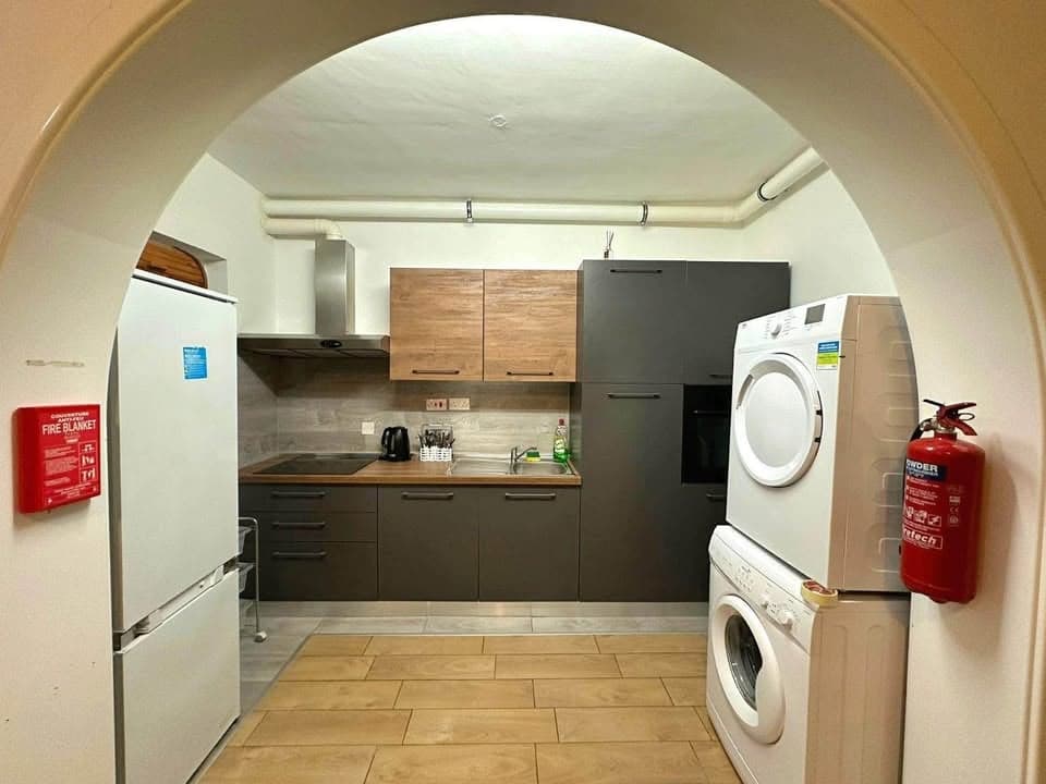 Private Room in Sliema - 2