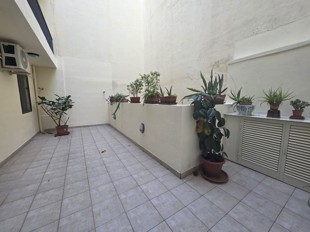 Private Room in St. Julian's - 5