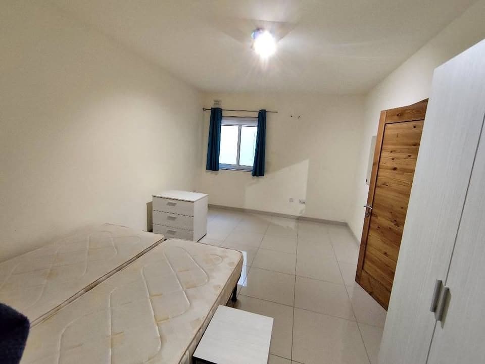Shared Room in Għargħur - 2