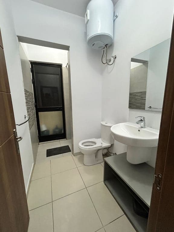 Ensuite Private Room in Swatar - 4