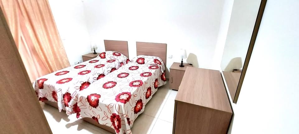 Private Room in Paceville - 3